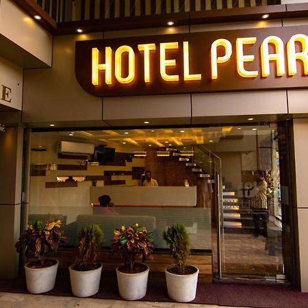 Hotel Pearl Vadodara Extérieur photo